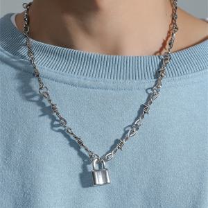 TEMU 1pc 남성 빈티지 힙합 고딕 스타일 Thorn 스틸드 잠금 펜던트 목걸이, 주석 합금, 일상 착용 및 파티에 다용적, 고딕 보석
