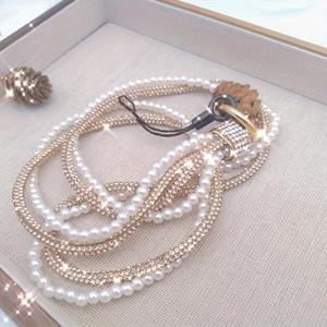 TEMU 1개 긴 폰 랜야드, 반짝이는 라인스톤 & 진주 장식 - 이중층 PVC, 골든톤 클라스프, 열쇠, 헤드폰 또는 폰 액세서리에 이상적, 독특한 긴 디자인, 짧은 옵션 없음, 귀여운 폰 케이스