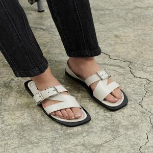 [미슈쏘머치] 헤더 세븐 더블 버클 샌들_아이보리