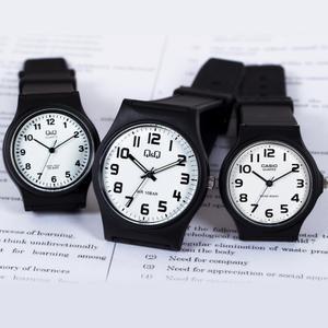 큐앤큐 카시오 저소음 공무원 간호사 패션 데일리 남녀공용 수능시계