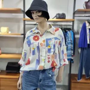 베네통/애플아울렛/레이온100% 꽃 프린트 블라우스/BABLA6431