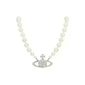 비비안웨스트우드 여성 원 로우 펄 바스 릴리프 실버 목걸이 63010106 P104