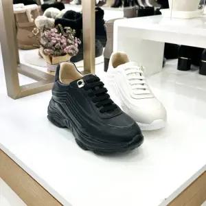 여성 키높이 밴딩 스니커즈 X23218 BLACK IVORY HDGD2DD_OD