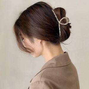 [기타]고급 진주큐빅 머리핀 일자 꼬임 올림머리 집게핀 헤어핀