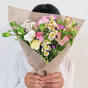 [꽃같은하루] 마포장 필러꽃 한다발 랜덤 생화 꽃다발 택배 꽃 배달 싼곳