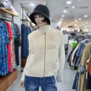 베네통/애플아울렛/날개사 블럭 니트 집업 베스트/BAKV53461