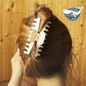 스타일리시 브라운 헤어집게핀 올림머리 반묶음