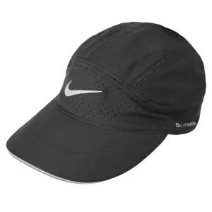 나이키 드라이 핏 ADV 플라이 언스트럭처 리플렉티브 캡모자(FB5681-010)