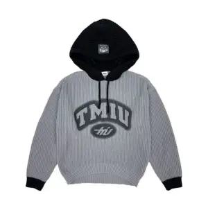 [갤러리아] [TMIU] 티미유 주니어 후드 레터링 스웨터 TUSW254M06U