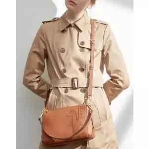 갤러리아 헤지스핸드백 [HIBA4F201W2] 브라운 가죽 펀칭 퍼피로고 크로스백