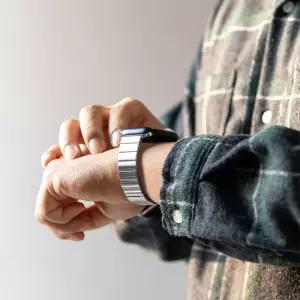 애플워치 11 10 스트랩 링케 메탈 원 알파 9 8 7 6 5 4 SE 3 2 울트라 호환 밴드