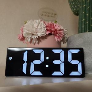 [글륵] 올블랙 LED 디지탈 탁상시계