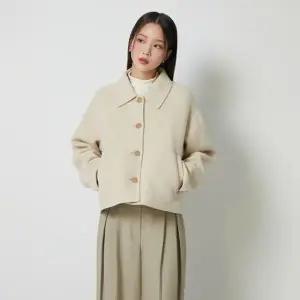 [롯데백화점]랩 핸드 크롭 코트(AQ4WTM62)