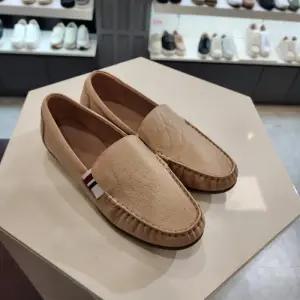 [엘칸토]엘칸토 HC10 여소가죽핑크드라이빙로퍼 LCWC76U41325 (40871296)