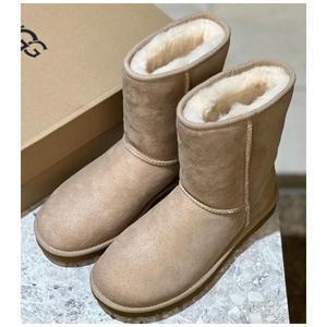 [AK플라자] [어그] 25F/W 여성 오버로크 클래식 숏 II 부츠 1665302517 샌드