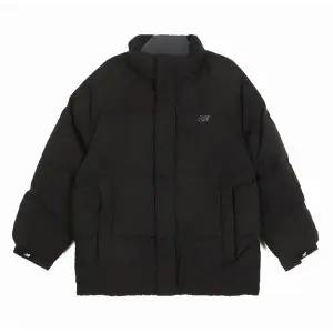 국내매장판 뉴발란스 아동패딩 키즈 에센셜 숏 패딩 NK9PEB101U-BLACK P2510