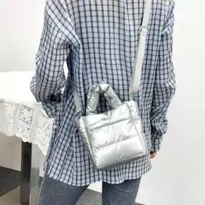 [콩심팥심]푹신한 미니토트백 패딩 크로스백 겨울 외출 토트백