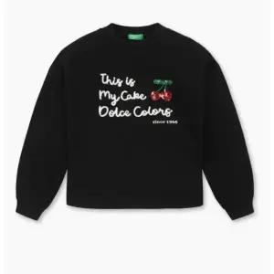 [롯데백화점]베네통 25FW-체리 스팽글 맨투맨/QATS22561