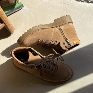 [쥬비샵]5cm 스웨이드 하이커 워커