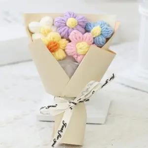 안시드는 니트 졸업식 꽃다발 공연 축하 장미 기념일 꽃선물 부케 발표회 학예회 재롱잔치