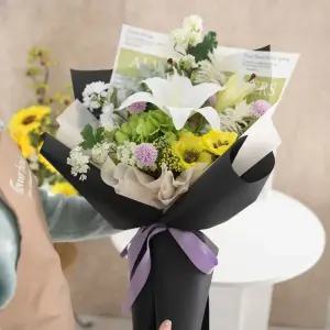 백합 조화 꽃다발 럭셔리 A 60cm 인테리어 꽃 선물 장식 기념일 졸업식 발표회 학예회