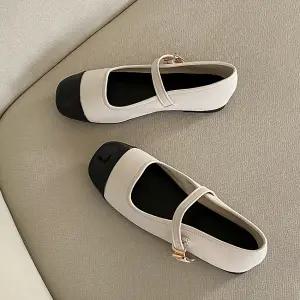 (곰블리) 베루니 메리제인슈즈 배색 콤비 애나멜 플랫 여성구두 1cm