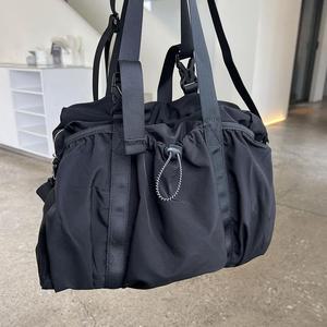 옆으로매는가방 학생메신저백 나일론 여행용 대학생 남자크로스백