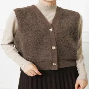 [WPBG]헤어리 골든버튼 포인트 니트 베스트_3color