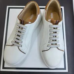 [에스콰이아][행복한백화점][에스콰이아] 남성 흰색 깨끗한 밴딩 스니커즈 YACSHZ034