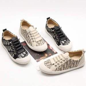 의류 실내화 로퍼 방한화 플랫 끈없는운동화 운동화 가을