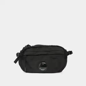 CP컴퍼니 25FW 렌즈와펜 나일론B 크로스 남성 바디백 RCCMAC734A 005269G 999