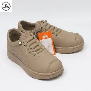 [애슬릿] 발 편한 운동화 스니커즈 여성 플랫 트래킹화