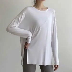 [콩심팥심]절개 긴팔티 필라폴웨어 체형커버 커버업 일상복 가능