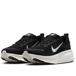 나이키 보메로 18 러닝화 블랙 화이트 HM6803-007 국내 매장판