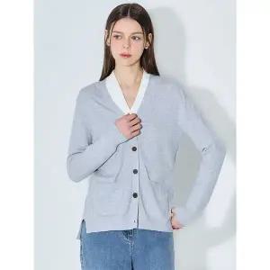 [하프클럽/]부드러운 V넥 포켓 니트 가디건 (택가격 128000원)
