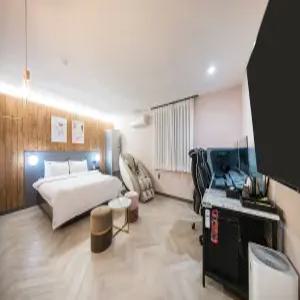 [전북 모텔] 익산 HOTEL 174(호텔 174) (익산)