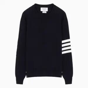 (당일) 24FW 톰브라운 사선 밀라노 스티치 네이비 스웨터 MKA202A 00219 415