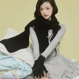 [롯데백화점]리끌로우 CANDY 장갑 머플러 세트 BLACK