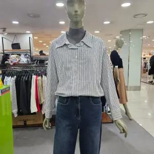 시슬리/애플아울렛/넥 니트 패치 루즈핏 셔츠 SAWS38361