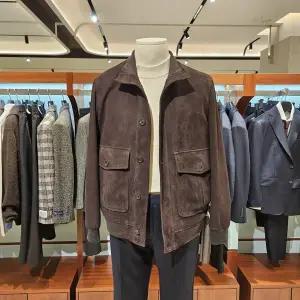 [킨록바이킨록앤더슨](신세계 사우스시티)와인 브라운 A-2 염소가죽 재킷(CIX03J019)