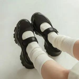 [롯데백화점]소보 크림티 메리제인 스니커즈 5cm