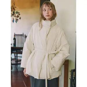 [올리브데올리브](대구신세계)하이넥 벨티드 구스 다운 점퍼 OP5XMA61