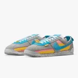 [국내매장판정품] 나이키 X 유니온 코르테즈 SP 라이트 스모크 ,나이키운동화, DR1413-002