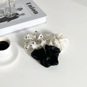 [아트박스]/옷자락 여자 쉬폰 블랙 화이트 곱창밴드 세트