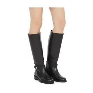 코모레비 뮤지엄 벨트포함 구성정상가:248,000원 2Colors_핸드메이드 카우레더 클래식 롱부츠 I KM011L 847