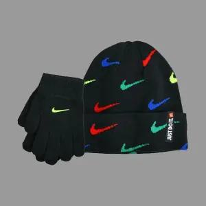 나이키키즈 (7세-초등저학년) 나이키 스우시 비니세트 모자+장갑 A254CA488P 플레이키즈CH