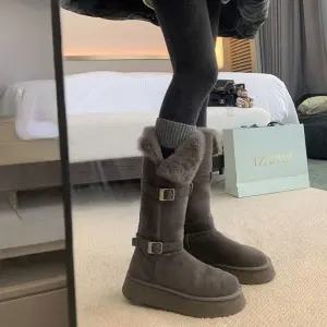 아이위크 겨울 여성 스웨이드 통굽 털 스웨이드 여자 방한부츠 굽4cm 225-250mm