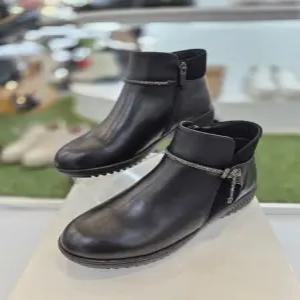 [허시파피]허시파피 여성 3CM  크리스탈 라인 논슬립 플랫 앵클부츠  3FR604