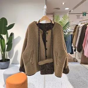 [대구백화점] [에잇컨셉]루즈핏 레오파드 무스탕가방세트(C24K7FJP021)