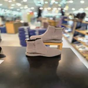 [락포트]여성 토탈모션  세미부츠 RW0059